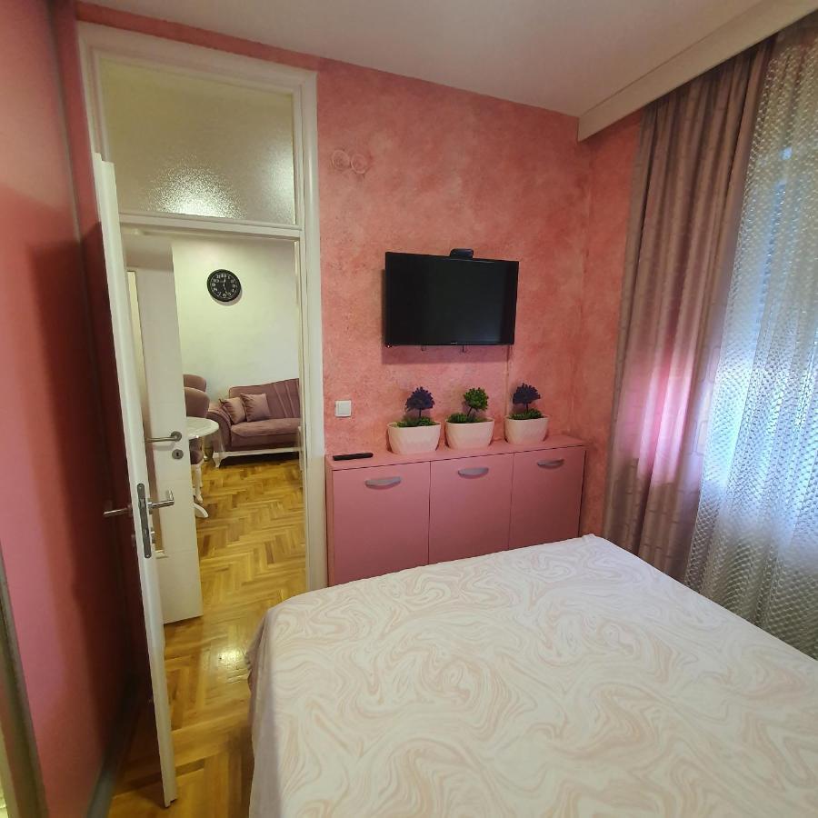 Apartman Kristina, Istocno Sarajevo,Vojvode Radomira Putnika 49F Lukavica ภายนอก รูปภาพ